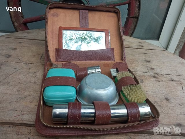 Ретро пътнически комплект за бръснене, снимка 3 - Антикварни и старинни предмети - 37757590