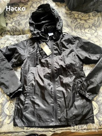 Нови спортни ветровки, тениски, термо, фитнес ръкавици,чанта за кръст Helly hansen,Under Armour