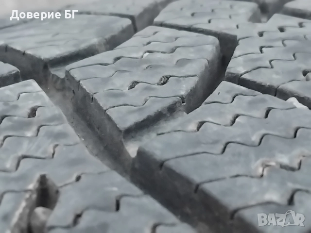 Гуми 235 65 17 Виати Viatti 4 броя. Нов внос. Не са нови!