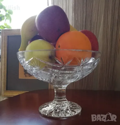 Масивна кристална купа на столче, снимка 4 - Аксесоари за кухня - 49047921