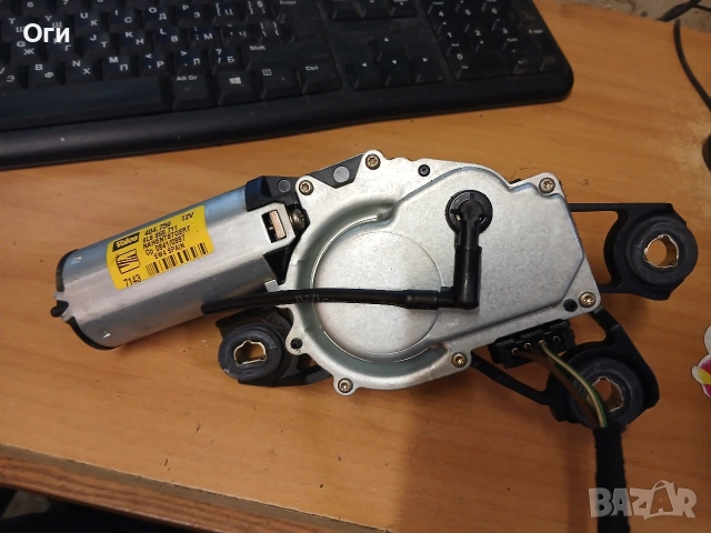 Моторче задна чистачка за Сеат Ибиза 02-06г. 6L6 955 711, снимка 2 - Части - 53580790