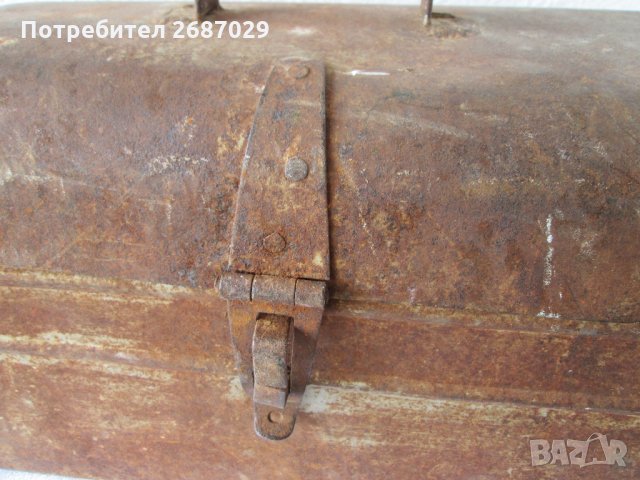  Кутии: Голяма стара метална кутия чанта сандък с дръжка, лале, лалета, снимка 8 - Други ценни предмети - 28951517