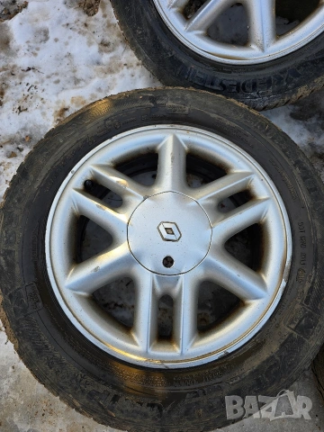 Продавам оригинални джанти 15 цола от Рено 4х100 Renault , снимка 2 - Гуми и джанти - 53067757