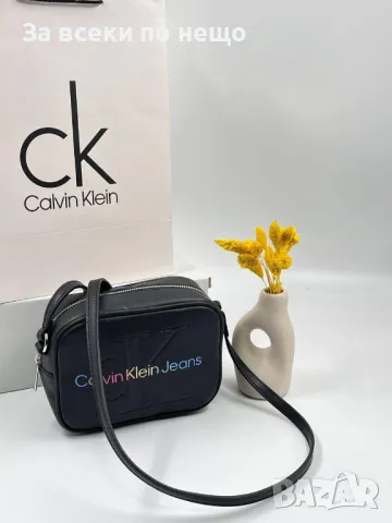 Дамска чанта за през рамо Calvin Klein - Налични различни цветове Код D1027, снимка 5 - Чанти - 47401351
