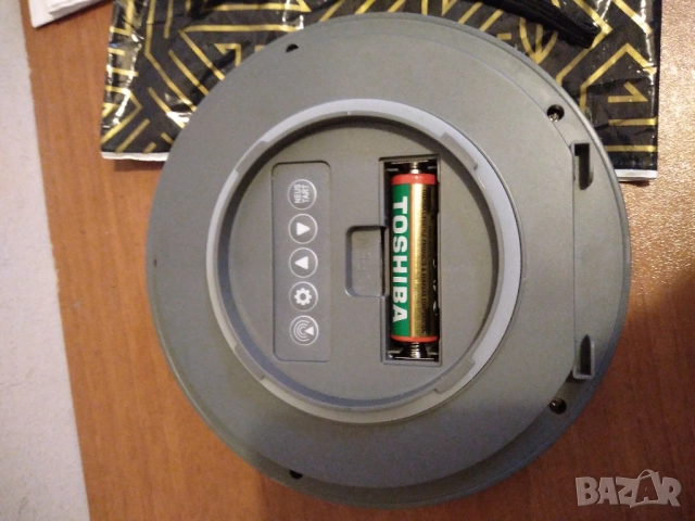 Часовник с календар и термометър AURIOL, снимка 11 - Други стоки за дома - 52461322