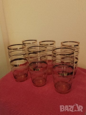 Винтидж сервиз 6 чаши и кана, цветно стъкло със златни линии. , снимка 2 - Чаши - 43525177