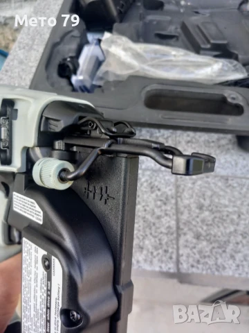 HITACHI NT 50GS Акумулаторен такер , снимка 9 - Други инструменти - 50840711