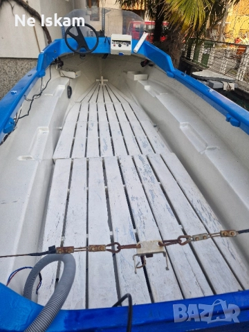 лодка със колесар за разходка и риболов, снимка 10 - Воден транспорт - 52979604