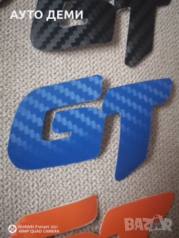 Различен цвят карбон стикер лепенка с надпис GT за кола автомобил джип ван бус, снимка 6 - Аксесоари и консумативи - 33060102