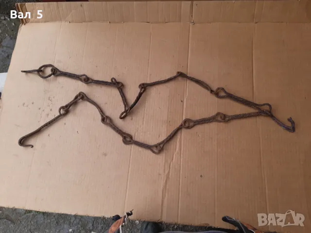 Стара верига за огнище от ковано желязо , здрава