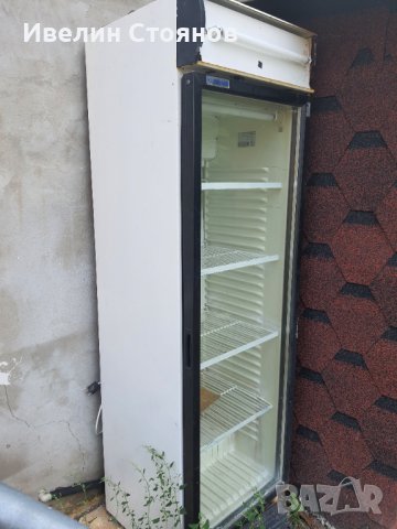 Продавам хладилна витрина