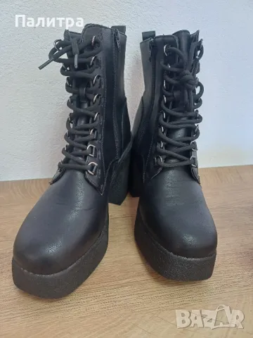 Дамски боти на висок ток, снимка 2 - Дамски боти - 47687567