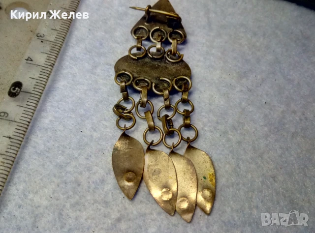 СТАРА ЕТНОГРАФСКА ОРНАМЕНТИРАНА МЕДНА БРОШКА МАЙСТОРСКА ХУДОЖЕСТВЕНА ИЗРАБОТКА 34054, снимка 4 - Антикварни и старинни предмети - 51277723