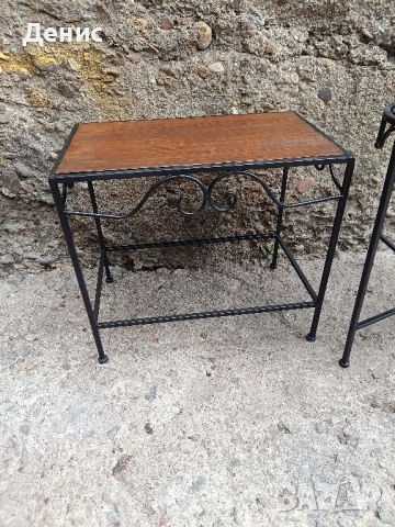 Цветарник ,дърво и метал, снимка 2 - Декорация за дома - 51669541