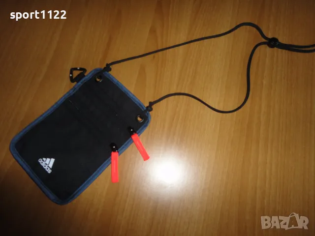 Adidas/нова чантичка за врат, снимка 2 - Чанти - 48996229