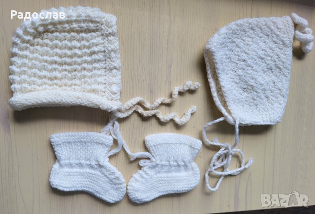 Продавам бебешки терлици и шапки акрил ръчно плетени  , снимка 7 - Бебешки шапки - 37780351
