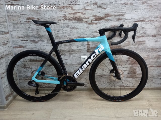 Карбонов шосеен велосипед Bianchi Oltre XR4 CV Disc Ultegra Di2 12 Hunt, снимка 1 - Велосипеди - 43173169