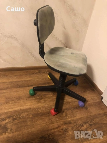 Детски столовете за бюро , снимка 5 - Мебели за детската стая - 52240828