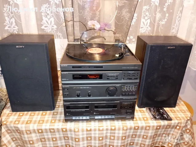 Уредба с грамофон Sony комплект с колони, снимка 2 - Аудиосистеми - 49350217