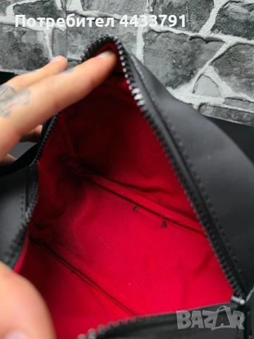 Armani Exchange чанта тип несесер , снимка 7 - Чанти - 52826198