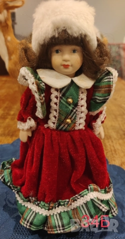 Порцеланова кукла  Genuine Collection 