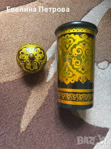 Руска рисувана ваза и кутия Хохлома, снимка 4 - Антикварни и старинни предмети - 51273882