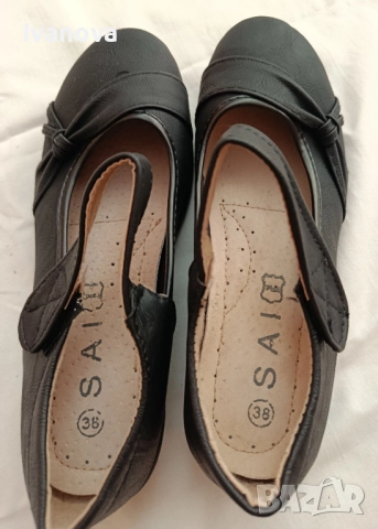 Дамски кожени нови обуки