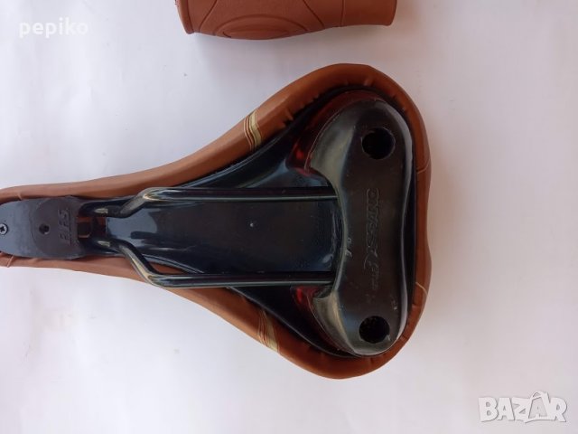 Продавам колела внос от Германия Комплект нови седалка и грипове SELLE ASSANO ITALY, снимка 5 - Велосипеди - 28644786