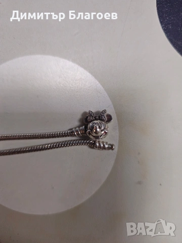 Disney x Pandora Moments Pavé Minnie Mouse Clasp Snake Chain, снимка 4 - Гривни - 53251140