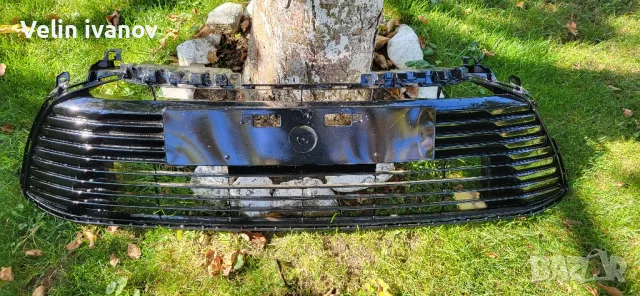 решетка за тойота корола , снимка 2 - Части - 47649600