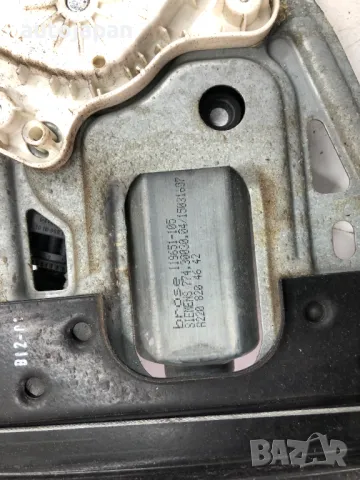 Преден ляв стъклоповдигач Mercedes W203 C-class C180 купе, снимка 2 - Части - 49449717