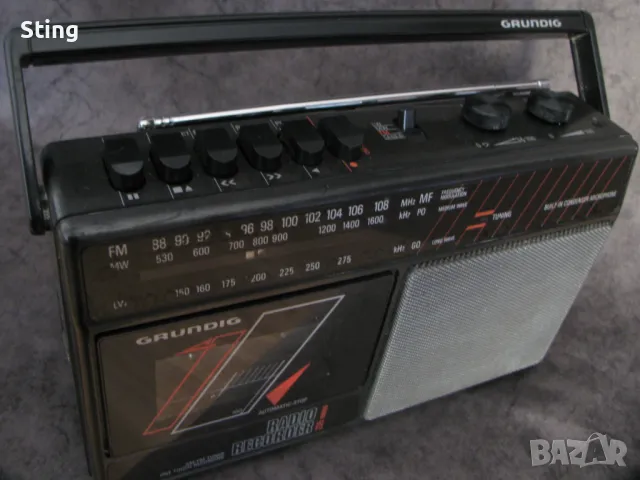 GRUNDIG RR235 Радиокасетофон от 70 те, снимка 2 - Радиокасетофони, транзистори - 49474574
