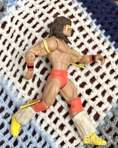 Екшън фигура WWE The Ultimate Warrior Mattel Basic WWF figure играчка Yellow, снимка 7 - Колекции - 49152507