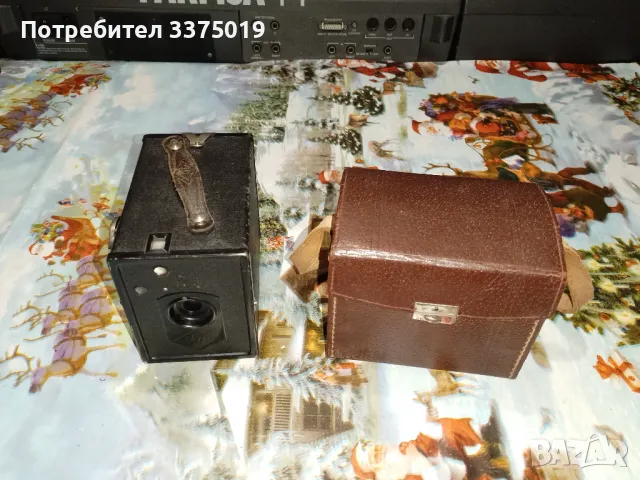 Две стари камери, снимка 2 - Антикварни и старинни предмети - 48642267