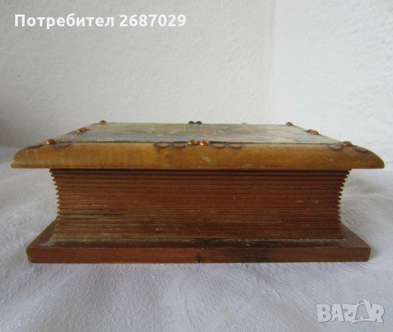 Стара дървена кутия с форма на книга, снимка 9 - Други ценни предмети - 32363528