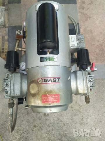Двуглав безмаслен компресор GAST -4hcj, снимка 3 - Други машини и части - 52966127