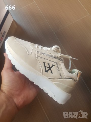 Обувки, снимка 3 - Дамски ежедневни обувки - 43302201