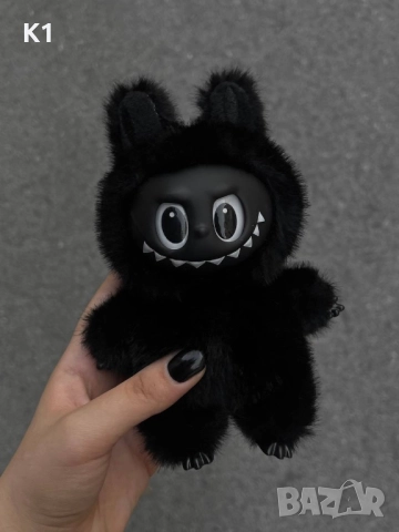 Черно Лабубу Labubu Exciting Macaron Black , снимка 2 - Плюшени играчки - 51625831