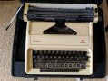 Механична пишеща машина Олимпия, Карина 2, японска, снимка 1 - Антикварни и старинни предмети - 43714406