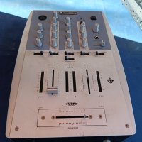 OMNITRONIC DJ-200 MIXER, снимка 1 - Ресийвъри, усилватели, смесителни пултове - 44132442