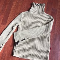 Дамски плетен бежов пуловер , снимка 3 - Блузи с дълъг ръкав и пуловери - 34798474