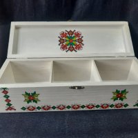Ръчно изработена народна кутия за бижута, снимка 10 - Бижутерийни комплекти - 34945901