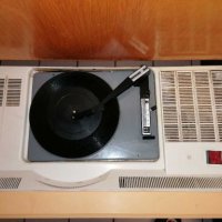 Радио "Сириус 309"1975г., с грамофон, снимка 13 - Антикварни и старинни предмети - 27961108