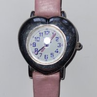 Три оригинални дамски часовника, снимка 3 - Дамски - 43255771