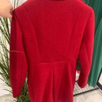 Червено палто, снимка 18 - Палта, манта - 43500914