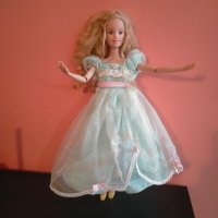 Колекционерска кукла Barbie Geneviève ballerina Mattel 1999 37 cm, снимка 4 - Колекции - 43698338