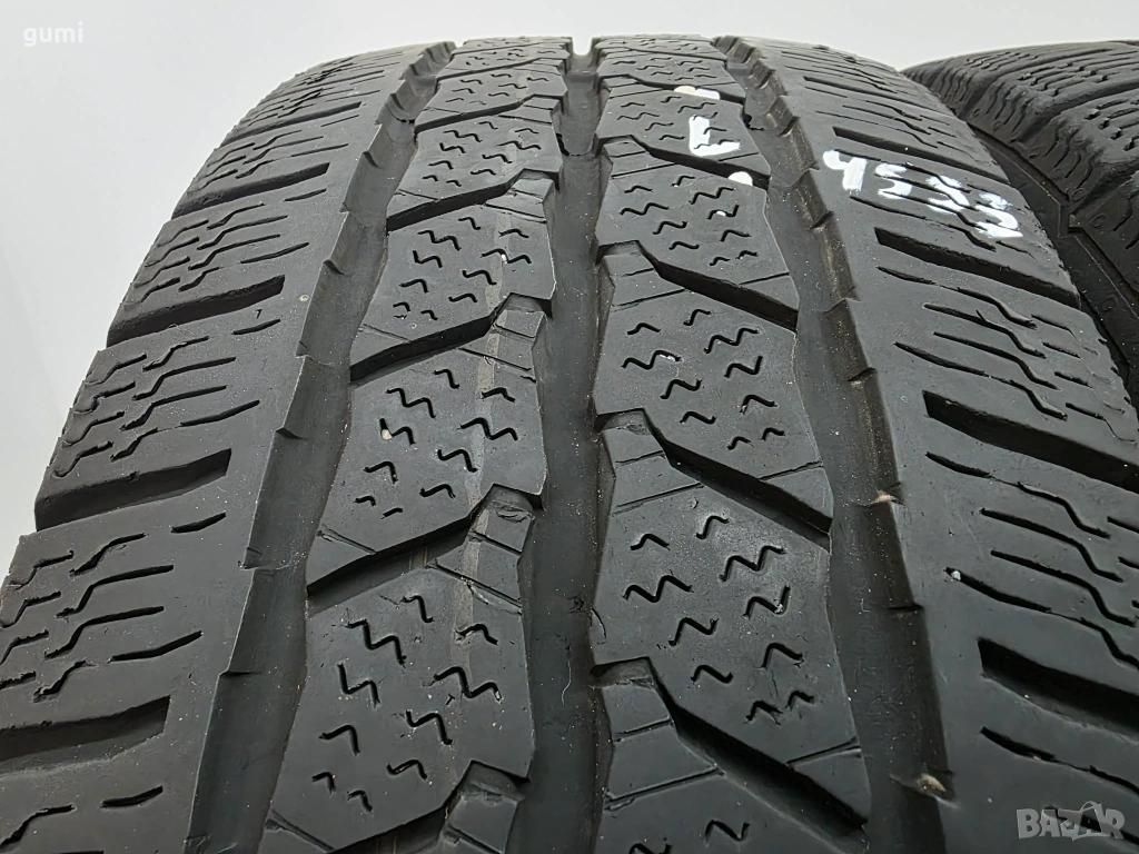 2бр зимни гуми за бус 205/65/16C CONTINENTAL L04533 , снимка 1