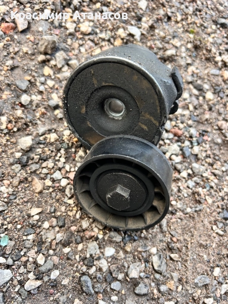 46819146. Обтяжна ролка за Фиат Гранде пунто 1.3 JTD 75кс. 2008г, снимка 1