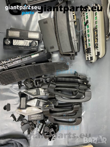 Дръжки плафони пластмаси черни за ТАВАН е46 е39, снимка 1