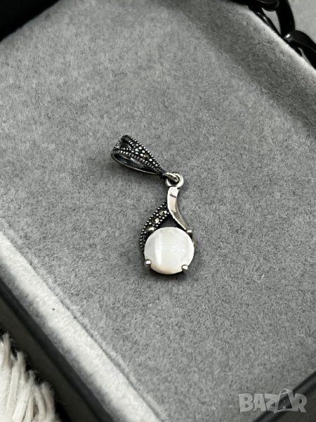 Сребърна висулка с бял камък, снимка 1